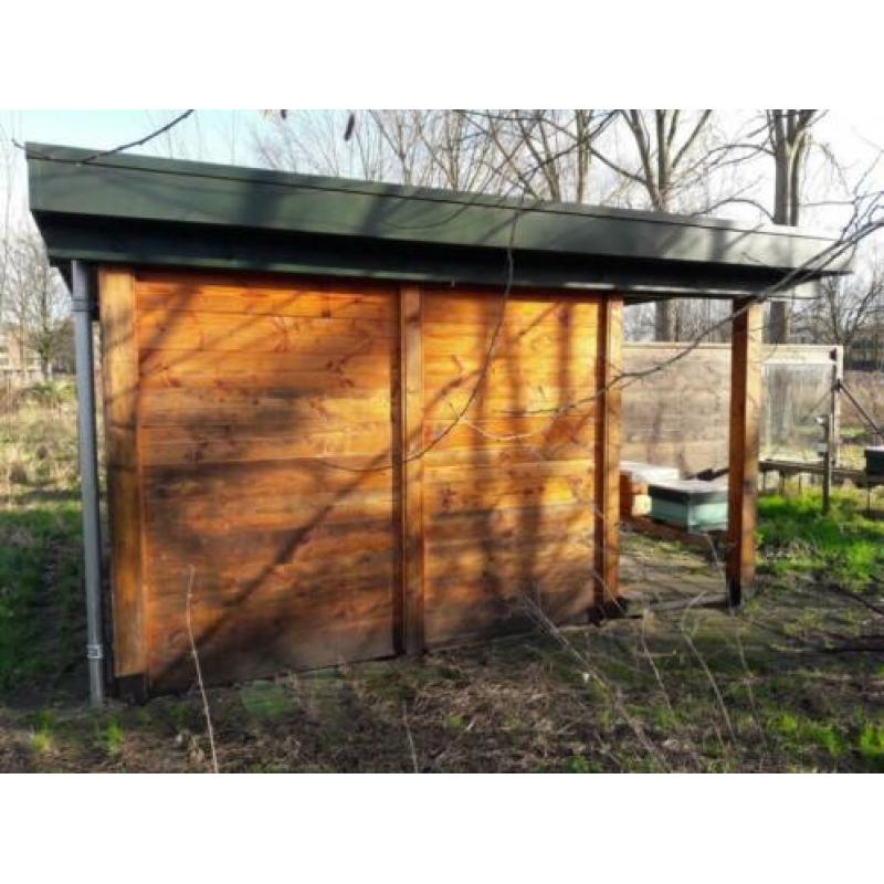 Blokhut - Tuinhuis – Schuurtje - Bijenstal