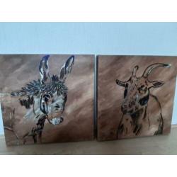 2 schilderijen op doek geit en ezel