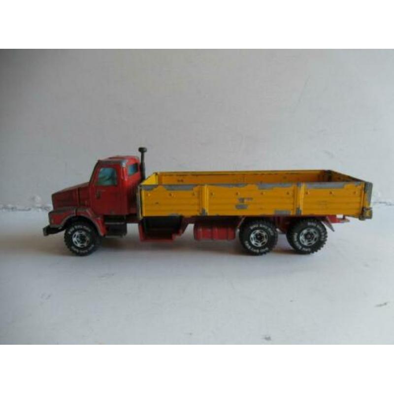 Siku 2517 Volvo F12 Turbo 6 Torpedo Bakwagen 1:55