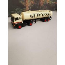 Te koop Leyland 4x2 met tankopl. uitv. Guinnes 1/50 Smith