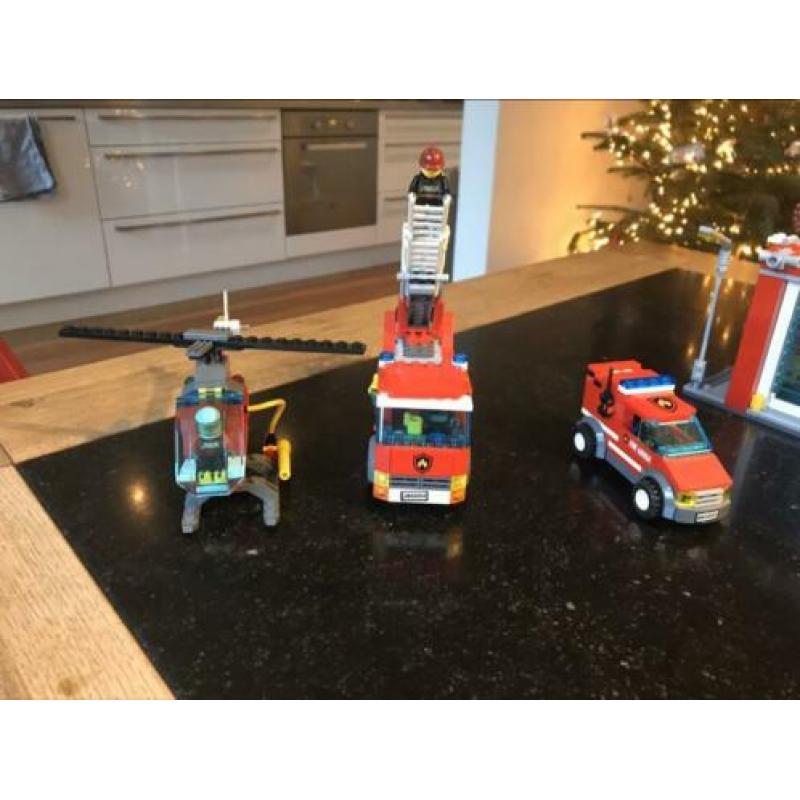 Lego brandweerkazerne compleet, zonder doos