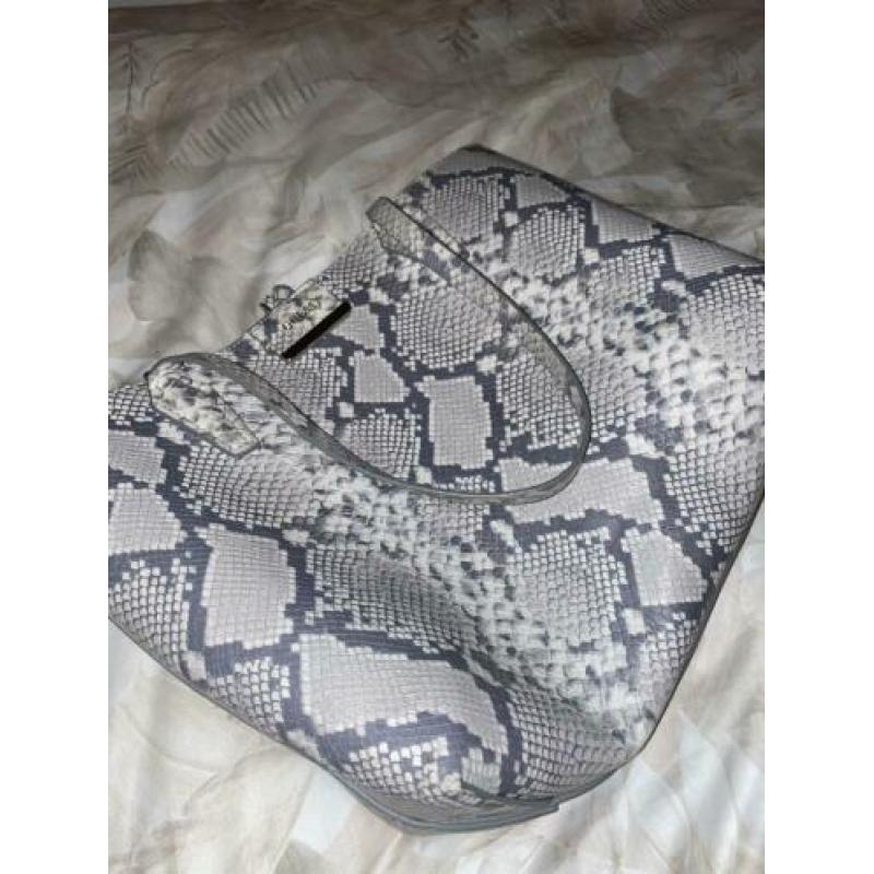 Guess tas snake print