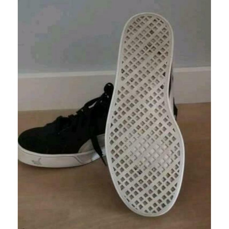 Puma zwarte sneakers maat 40