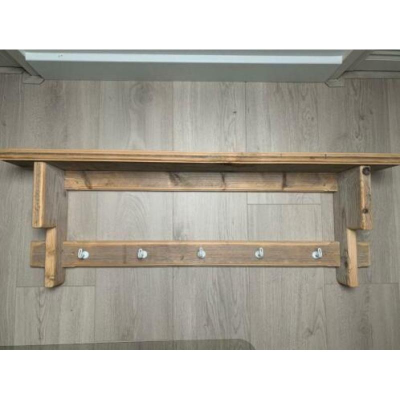 Landelijke wand kapstok van steigerhout met 5 haken