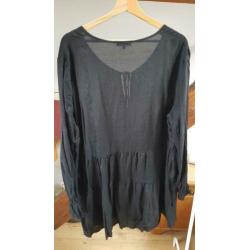 Dunne, zwarte tuniek, Didi. Maat 44. (15,00 incl verzenden.)