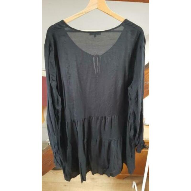 Dunne, zwarte tuniek, Didi. Maat 44. (15,00 incl verzenden.)