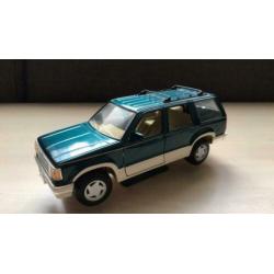Ford Explorer 19 cm 1992