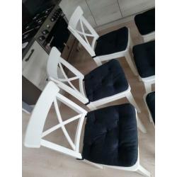 Mooie eetkamer stoelen wit met kussens
