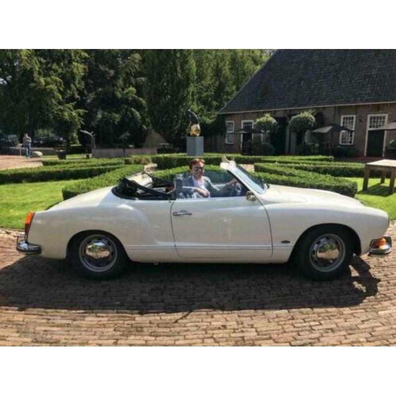 Witte Trouwauto met open dak, zelf rijden, te huur