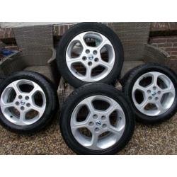 Nissan 16 inch velgen leaf juke met banden origineel nissan