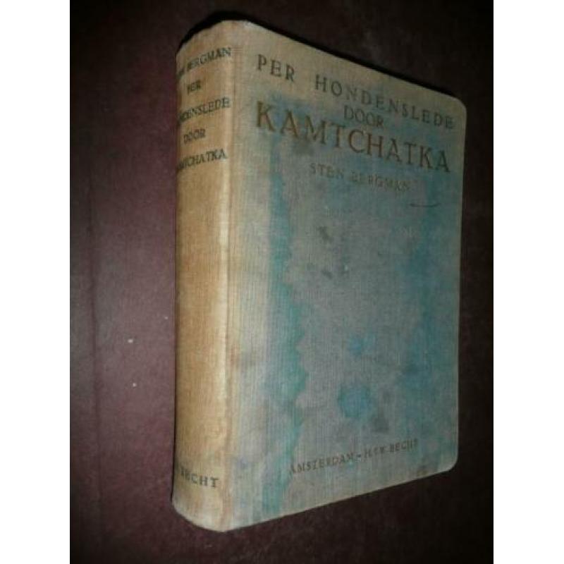 Per hondenslede door KAMTCHATKA – Sten Bergman (1929). drie