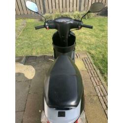 Peugeot V-Clic BJ 2012 45 Km