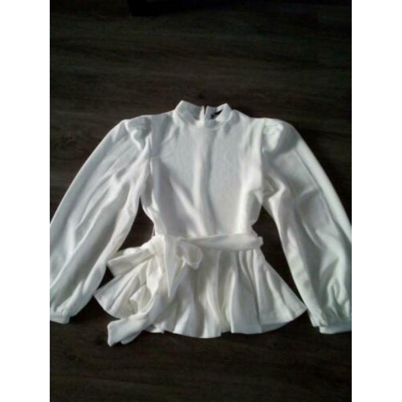 Mooie nieuwe blousen maat s v maar 12,50 pst