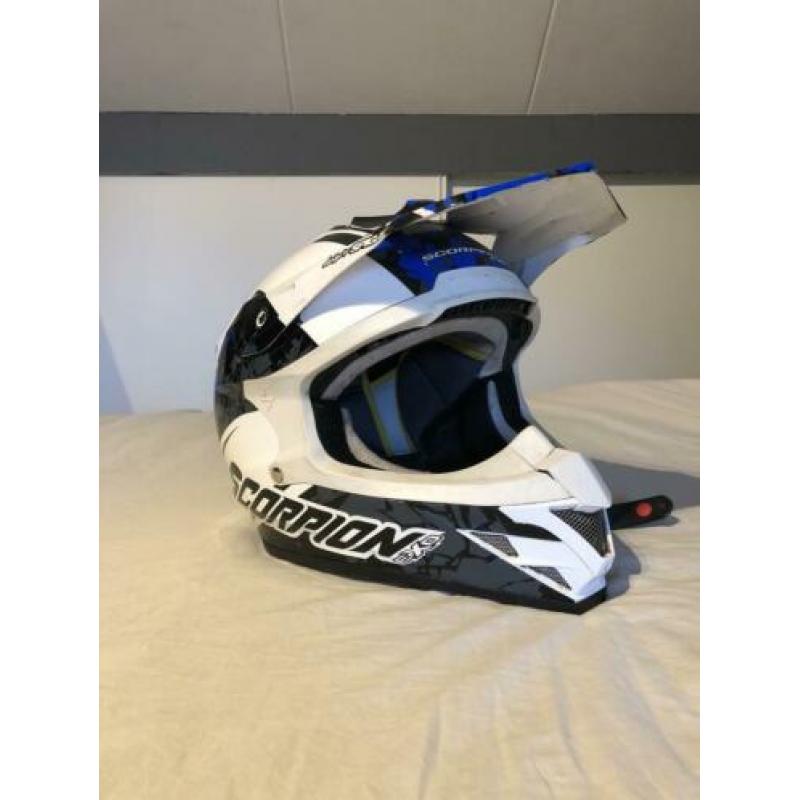 Scorpion crosshelm