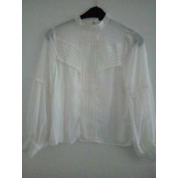 Mooie nieuwe blousen maat s v maar 12,50 pst