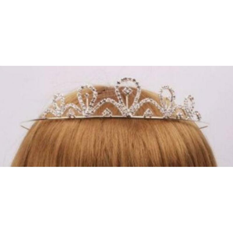 Tiara Strass kroontje opstaande steentjes + kam Kristal (B)