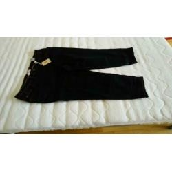 Shirts zijn maat 56/58 cm broeken maat 54