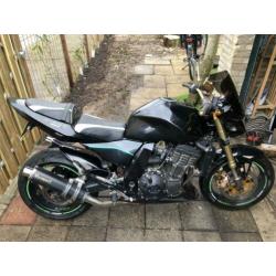 Kawasaki Z1000 uit 2005 met 45000 km