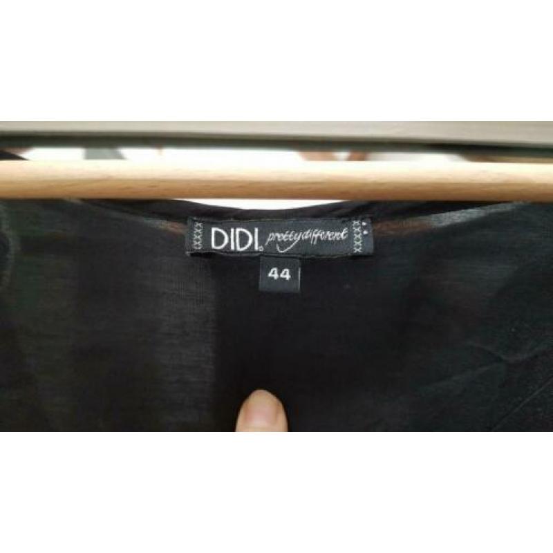 Dunne, zwarte tuniek, Didi. Maat 44. (15,00 incl verzenden.)