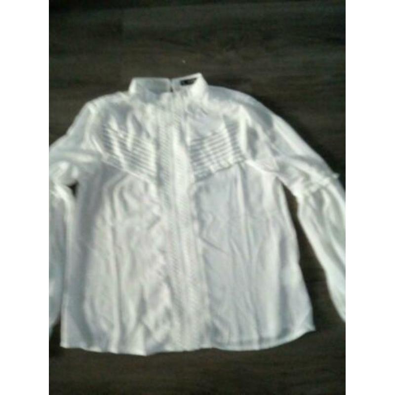 Mooie nieuwe blousen maat s v maar 12,50 pst