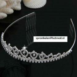 Tiara Strass kroontje opstaande steentjes + kam Kristal (B)