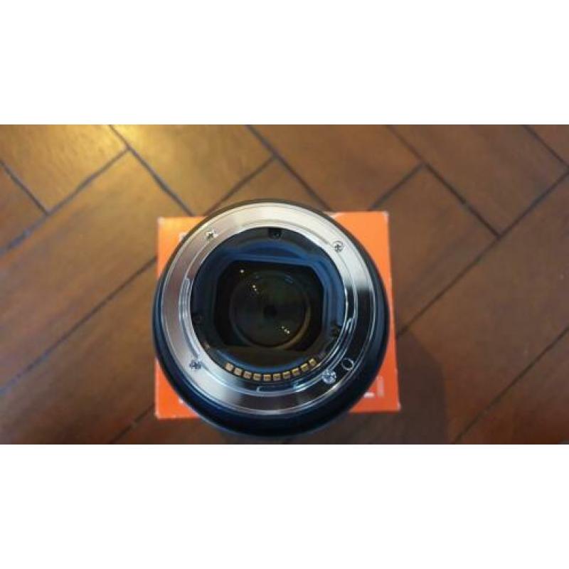 sony 85mm 1.8