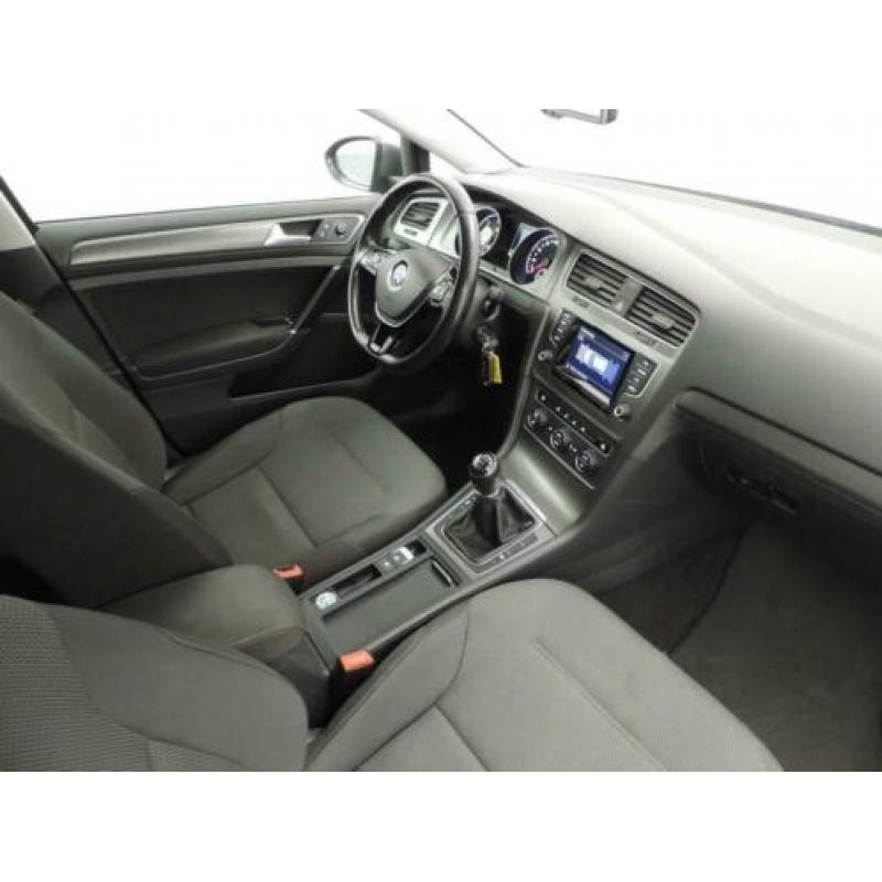 Volkswagen Golf 1.6 TDI 111pk 5drs Highline BlueMotion (navi