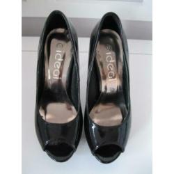 Mooie Zwarte Lak Heels in maat Mt. 36