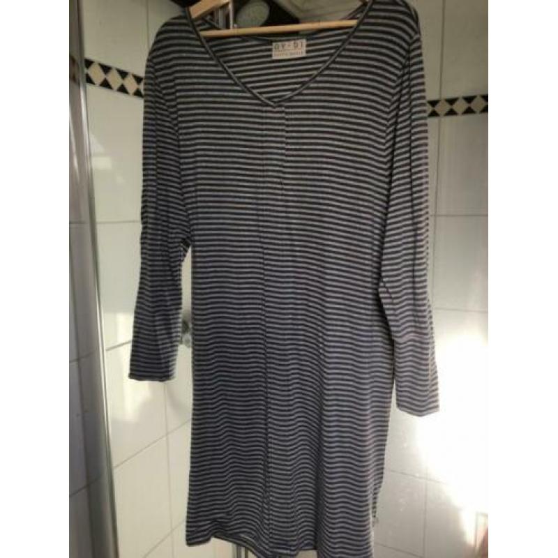 Leuke jurk van tencel OY-DI ( FROY & DIND) mt M