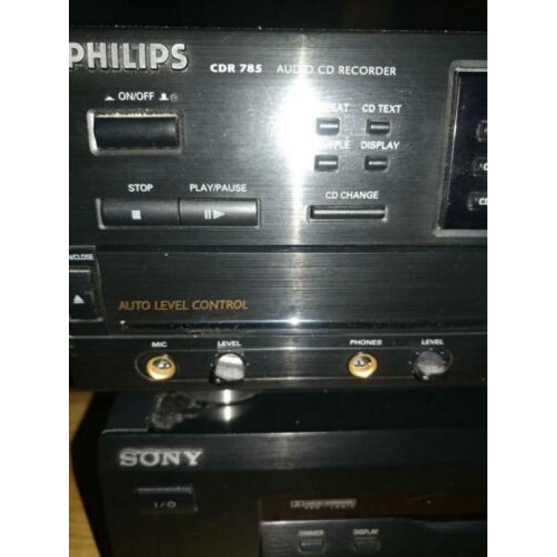 Fm stereo receiver met dolby surround en cd speler