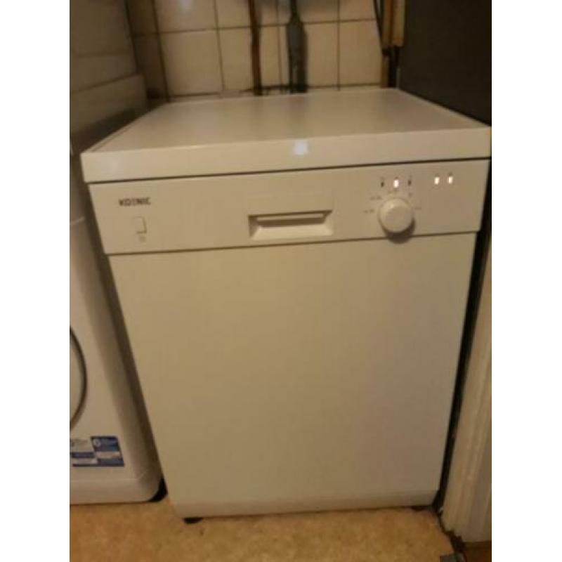 Koenic onderbouw vaatwasser 3 jaar oud KDW64005/37