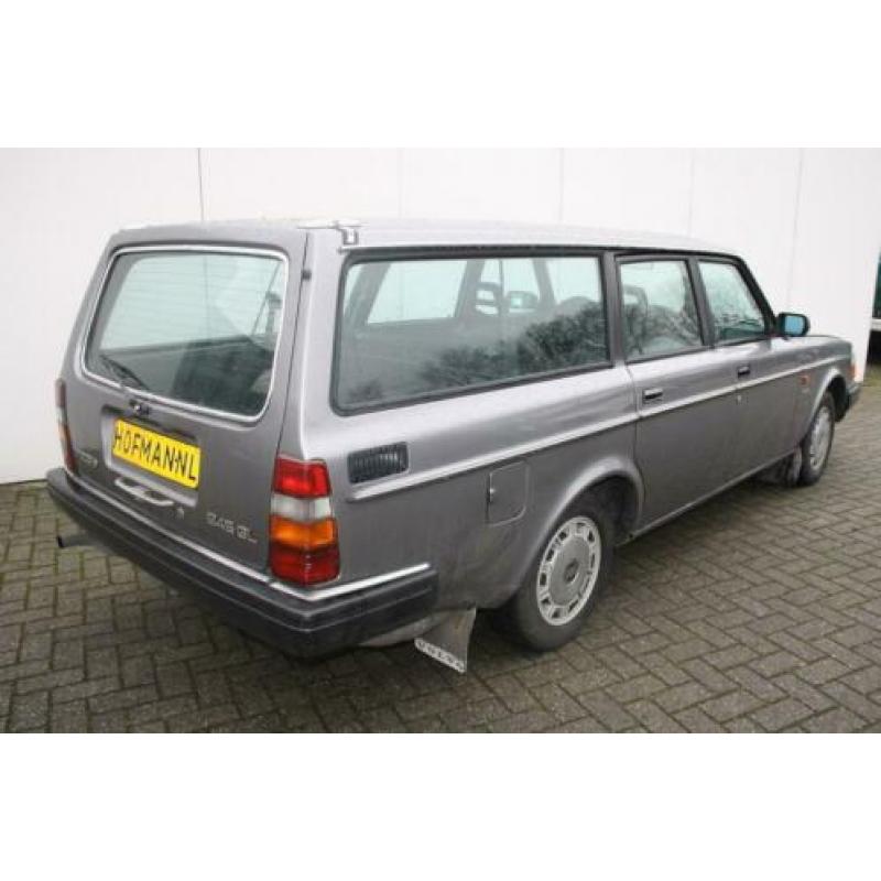 Volvo 245 GL met Overdrive (bj 1982)