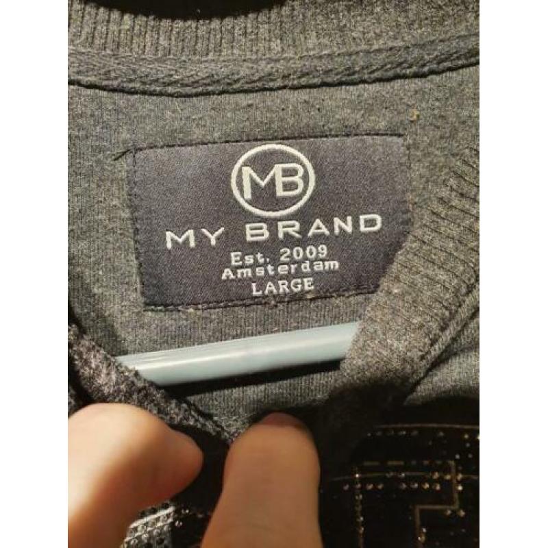 My brand gentleman skull sweater (L)