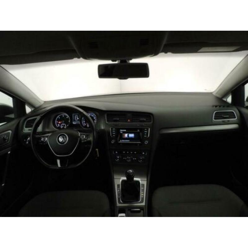 Volkswagen Golf 1.6 TDI 111pk 5drs Highline BlueMotion (navi
