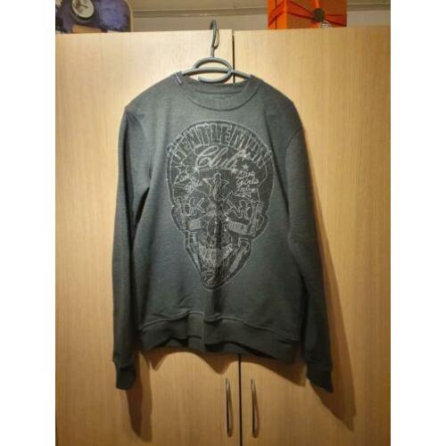 My brand gentleman skull sweater (L)