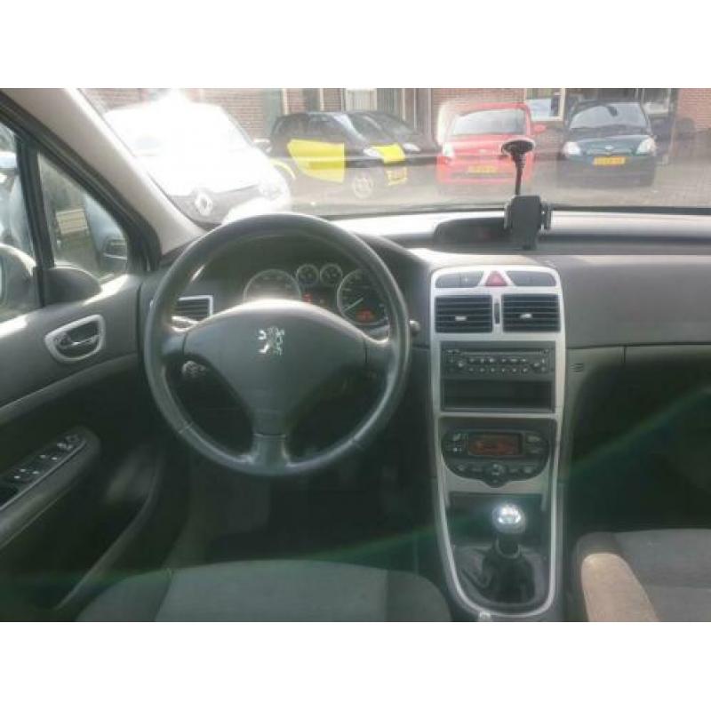 Peugeot 307 307; SW 1.6 16V 7 Persoons
