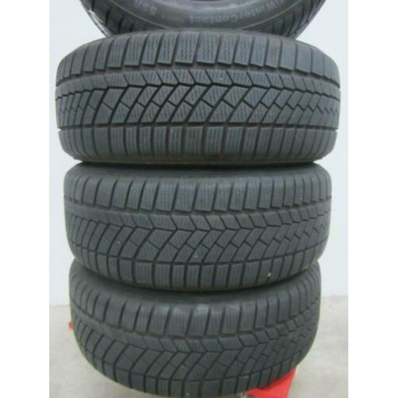BMW 16 inch velgen 1 serie F20 E87 winterbanden en sensoren