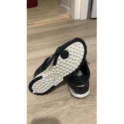 Zeer nette Dita STBL 100 hockeyschoenen maat 39