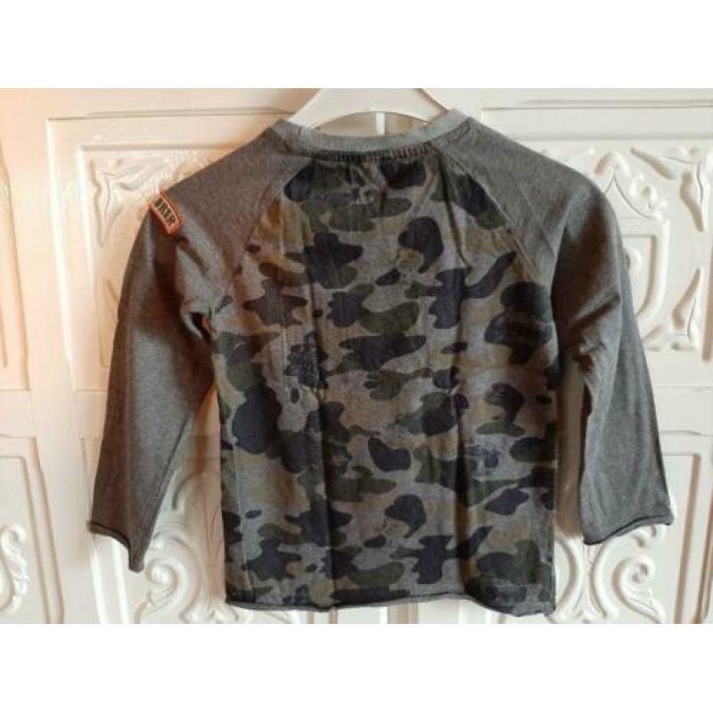 116 Name it longsleeve (met gratis Hummel joggingbroekje)