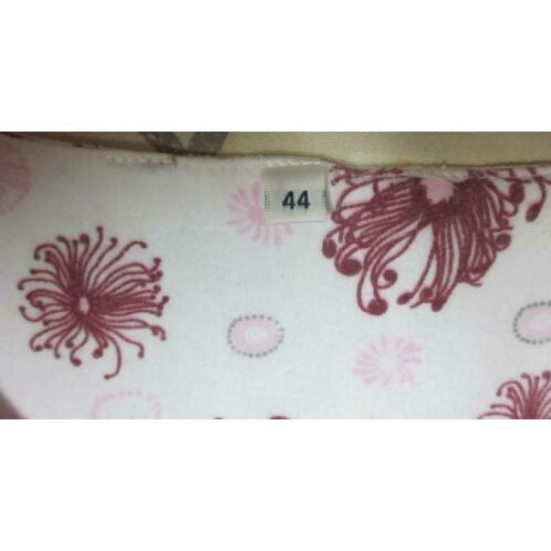 Pastunette nachtjapon wit-roze met lange mouw Mt L