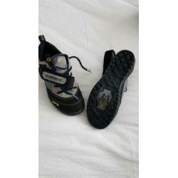 Spinschoenen, spinbroek, tas en gel zadelhoes