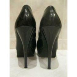 Mooie Zwarte Lak Heels in maat Mt. 36