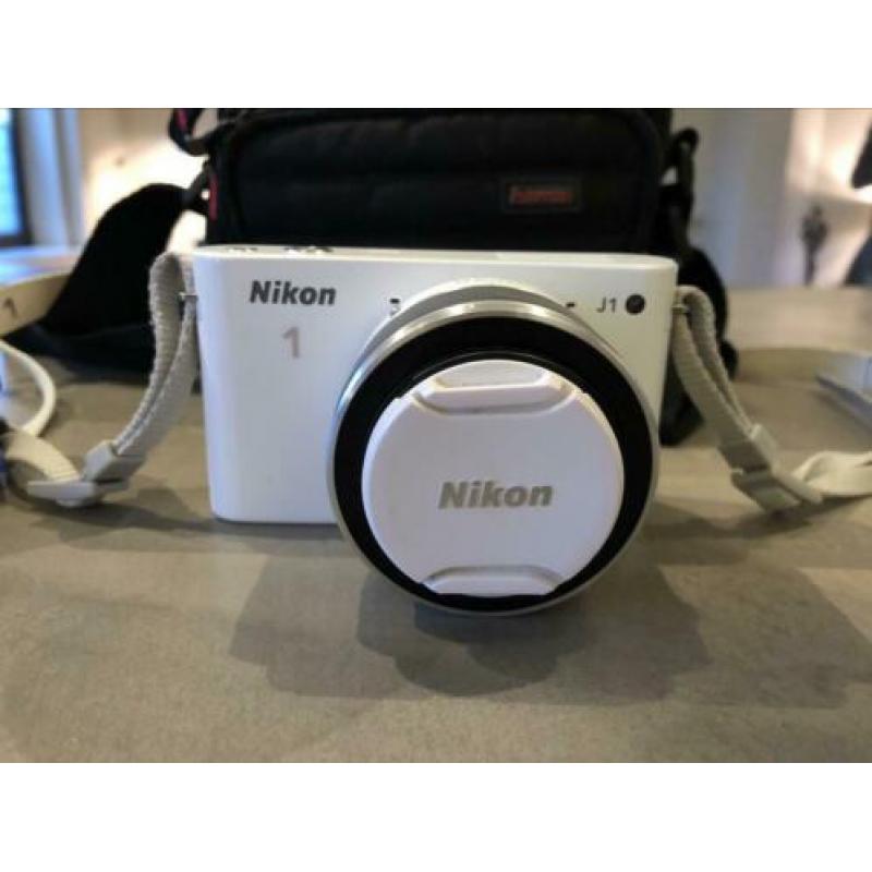 Nikon 1 J1