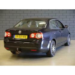 Volkswagen Jetta 1.6 FSI Comfortline | AIRCO | (bj 2006)