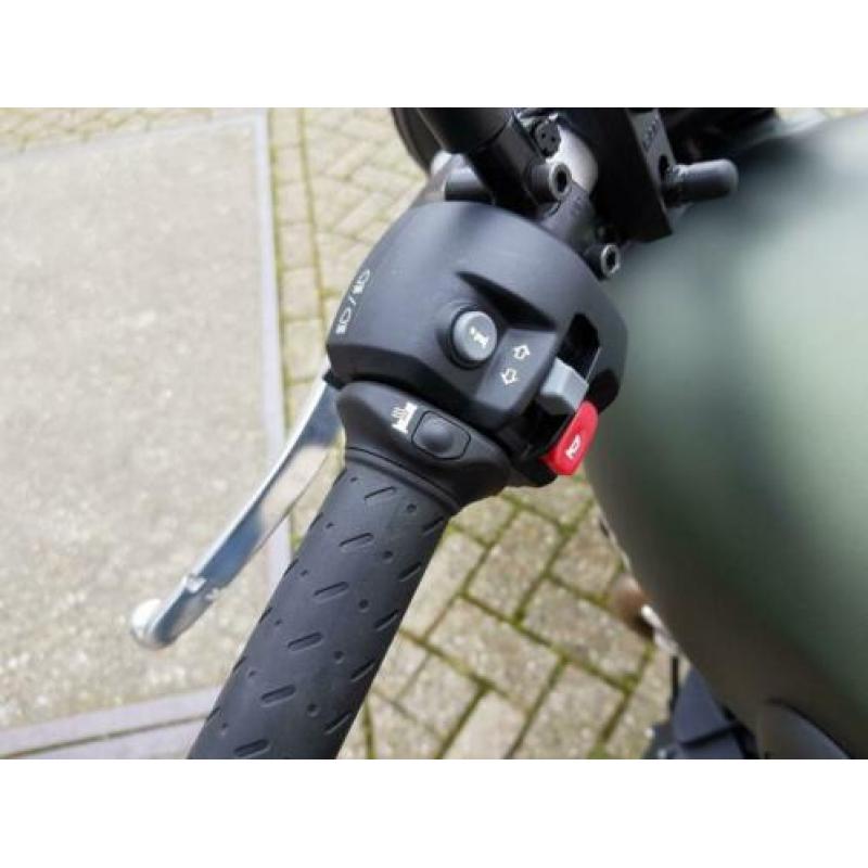 Triumph Street Scrambler met vele accessories