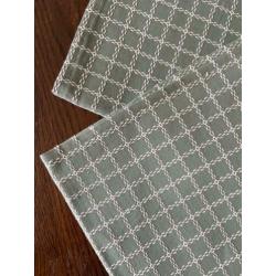Placemat set van 2 groen/wit PASEN ( evt. te borduren.....