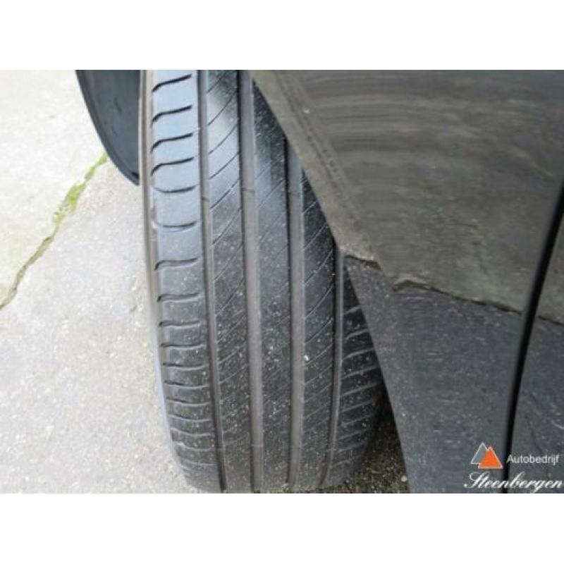 Peugeot 308 1.2 PureT.Blue Lease NAVIGATIE / CRUISE / CLIMA