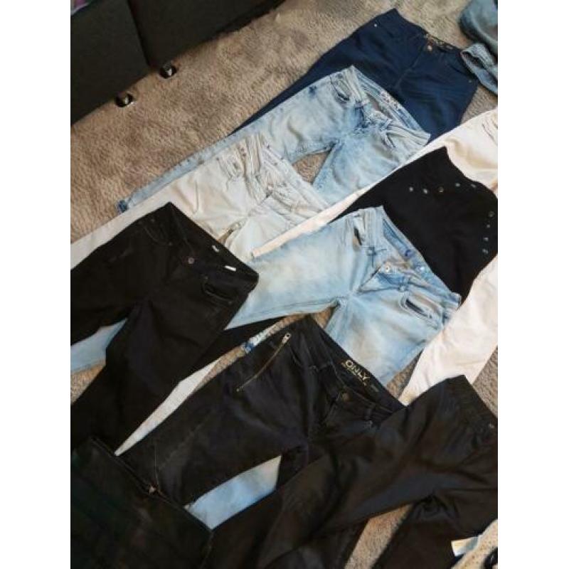 Partij 20 stuks dames merkkleding is jeans nieuw only enz