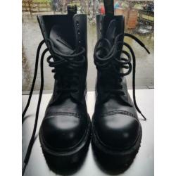 Dr martens 39 zgan met stalen neus