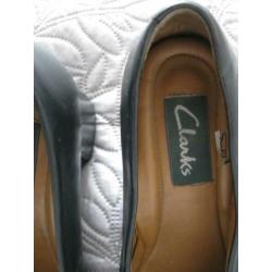 Nieuwe Clarks schoenen maat 2 of maat 34 .